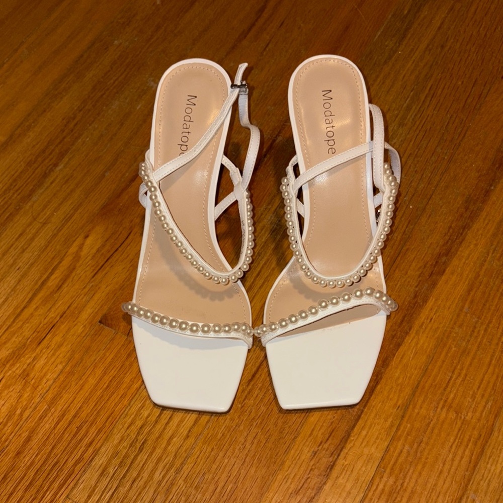 White Pearl-Embellished heels
